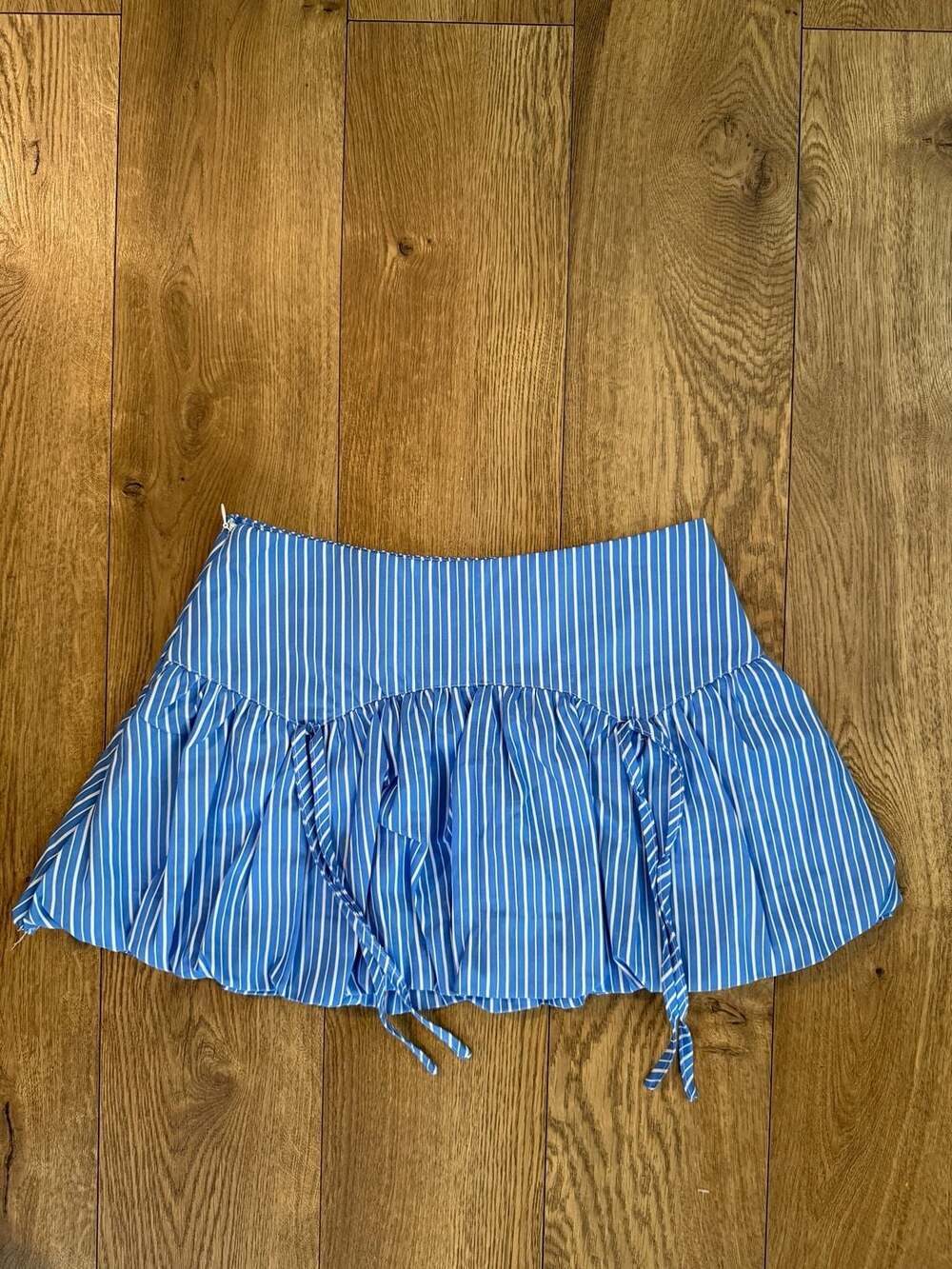 EDIKTED Stripe Low Rise Bubble Hem Miniskirt